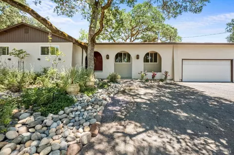 2161 Arroyo Rd, Ukiah, CA 95482