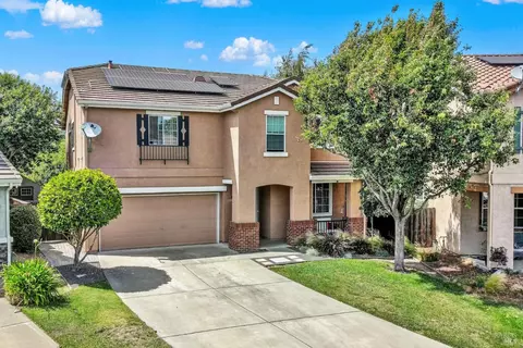5094 Falls Ct, Fairfield, CA 94534