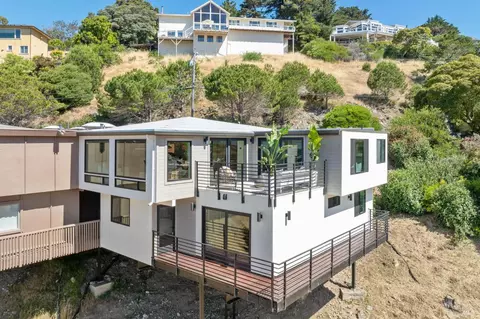 1490 Vistazo St W, Tiburon, CA 94920
