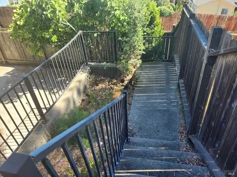 319 Florida St, Vallejo, CA 94590 photo 45