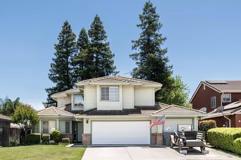 1955 Rehrmann Dr, Dixon, CA 95620