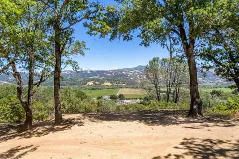 120 Rossi Rd, Geyserville, CA 95441