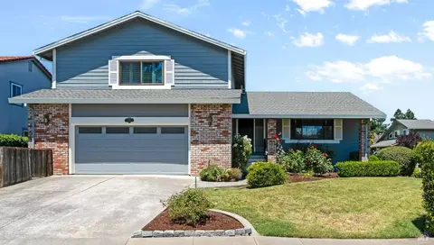 738 Bluegrass Dr, Petaluma, CA 94954