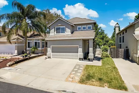 Exterior - 527 Bald Eagle Dr, Vacaville, CA 95688 photo 5 of 21