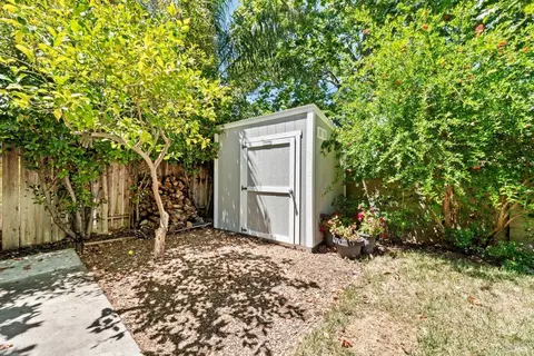 Exterior - 527 Bald Eagle Dr, Vacaville, CA 95688 photo 13 of 21