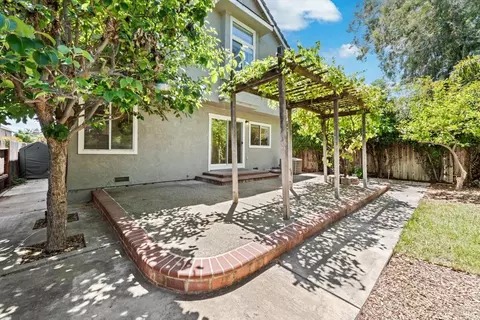 Exterior - 527 Bald Eagle Dr, Vacaville, CA 95688 photo 9 of 21