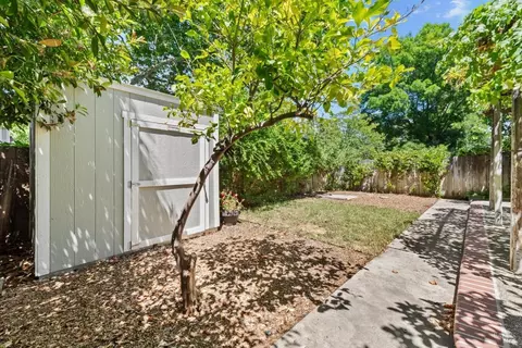 Exterior - 527 Bald Eagle Dr, Vacaville, CA 95688 photo 15 of 21