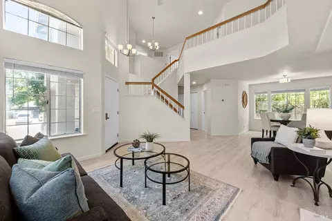 Living - 527 Bald Eagle Dr, Vacaville, CA 95688 photo 1 of 10