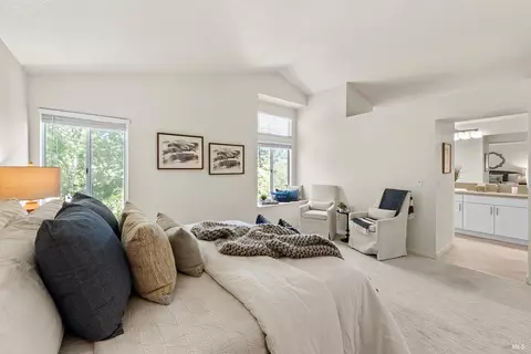 Bedroom - 527 Bald Eagle Dr, Vacaville, CA 95688 photo 4 of 16