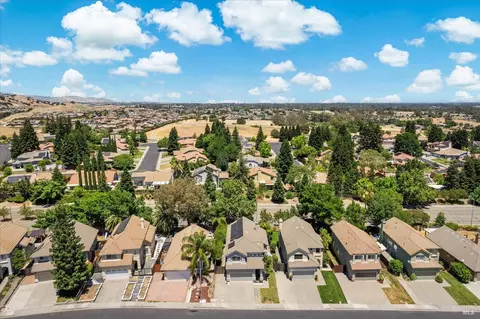 View/Area - 527 Bald Eagle Dr, Vacaville, CA 95688 photo 7 of 11
