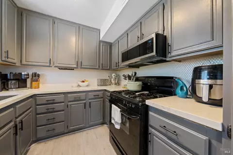 230 Apollo #1, Hercules, CA 94547 photo 9