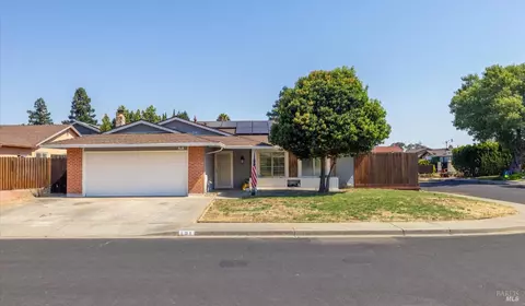 191 Sandalwood Dr, Vacaville, CA 95687