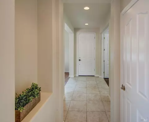 951 Prospect Ave, Vallejo, CA 94592 photo 2