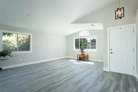 1510 Mccormack Ct, Dixon, CA 95620 photo 4