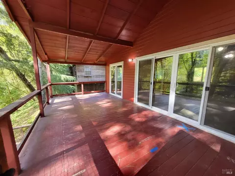 11320 Westside Ave, Forestville, CA 95436