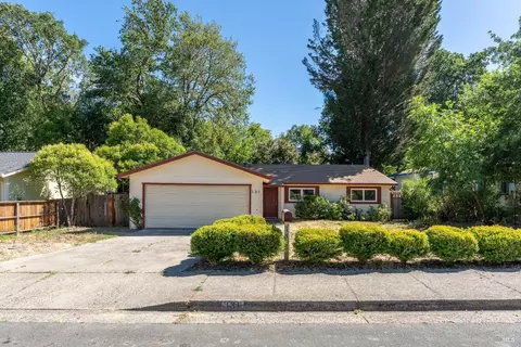 131 Mill Creek Dr, Willits, CA 95490