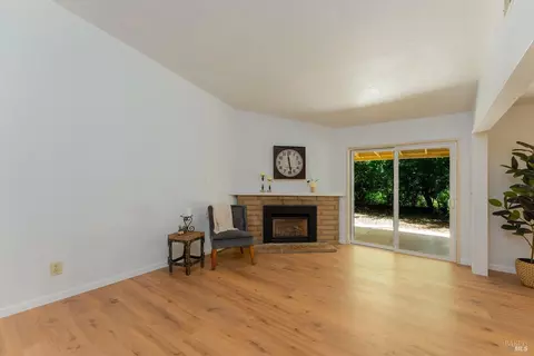 131 Mill Creek Dr, Willits, CA 95490 photo 4