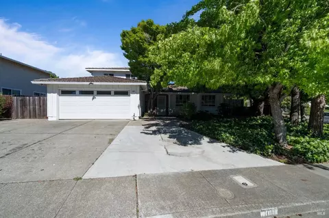 100 Lancaster Way, Vallejo, CA 94591