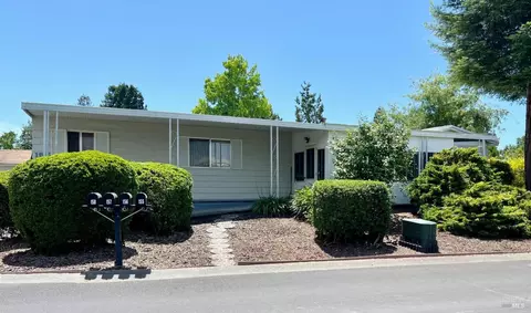 155 Sequoia Cir, Santa Rosa, CA 95401