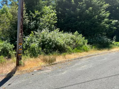 1523 Acacia Pl, Willits, CA 95490 photo 7