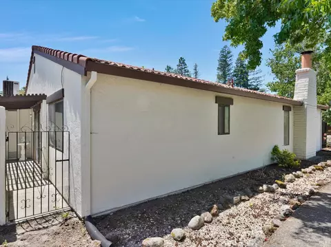747 Adobe Dr, Santa Rosa, CA 95404 photo 3