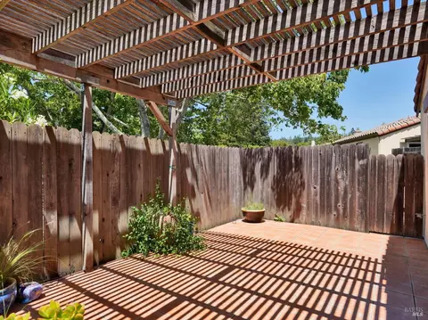 747 Adobe Dr, Santa Rosa, CA 95404 photo 22