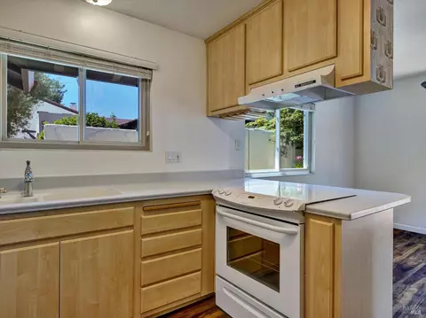 747 Adobe Dr, Santa Rosa, CA 95404 photo 11