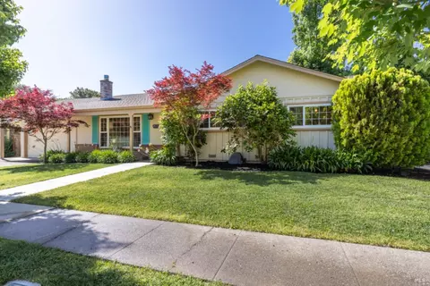 2121 Waverly St, Napa, CA 94558
