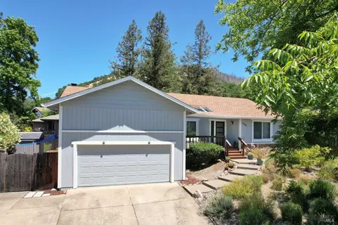 820 Vistamont Ct, Santa Rosa, CA 95409