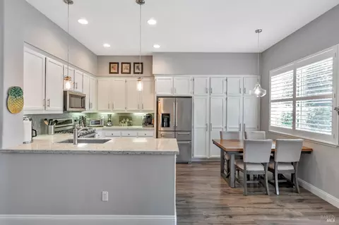 8821 Canyon Oak Dr, Windsor, CA 95492 photo 12
