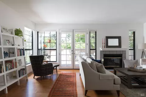 18009 Harvard Ct, Sonoma, CA 95476