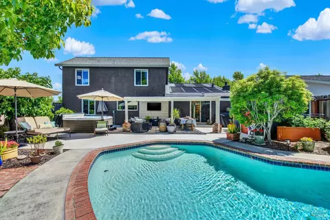 4197 Maher St, Napa, CA 94558