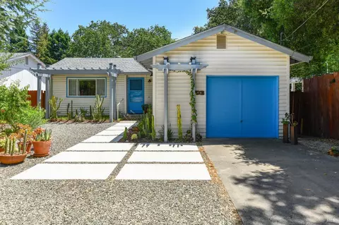418 Siesta Way, Sonoma, CA 95476