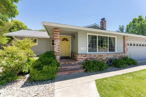 1195 Marwen Dr, Ukiah, CA 95482