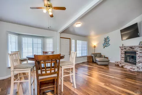 8054 Creekside Dr, Windsor, CA 95492 photo 5