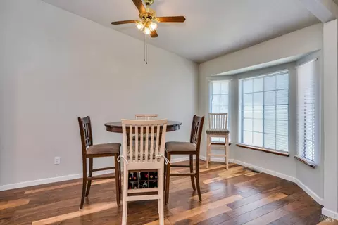 8054 Creekside Dr, Windsor, CA 95492 photo 6