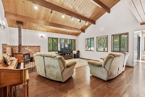 1513 Camellia Pl, Willits, CA 95490 photo 5