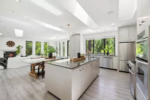 Kitchen - 12 Meadow View Ln, San Geronimo, CA 94963 photo 4 of 7