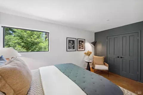 Bedroom - 12 Meadow View Ln, San Geronimo, CA 94963 photo 10 of 12