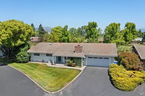 91 Vineyard Cir, Sonoma, CA 95476