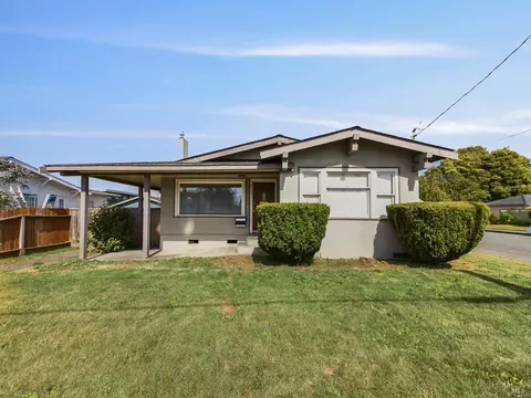 2143 G St, Eureka, CA 95501