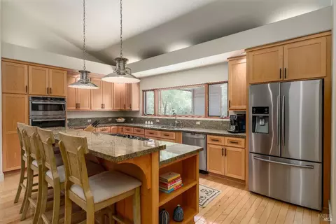 751 Blue Oak Dr, Ukiah, CA 95482 photo 8