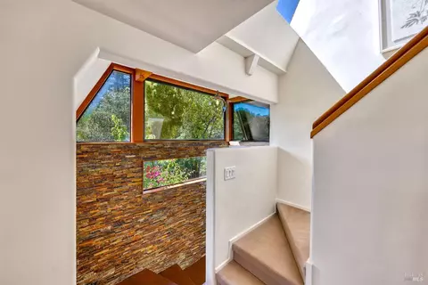 Entry Way - 5 Alta Ter, Corte Madera, CA 94925 photo 2 of 3