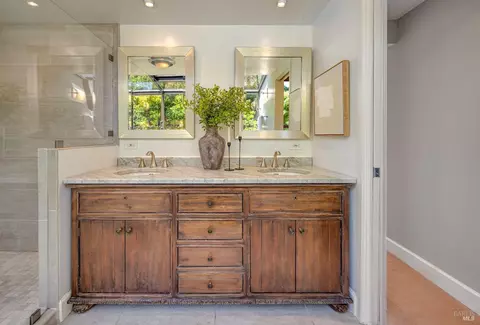 Bath - 5 Alta Ter, Corte Madera, CA 94925 photo 3 of 7