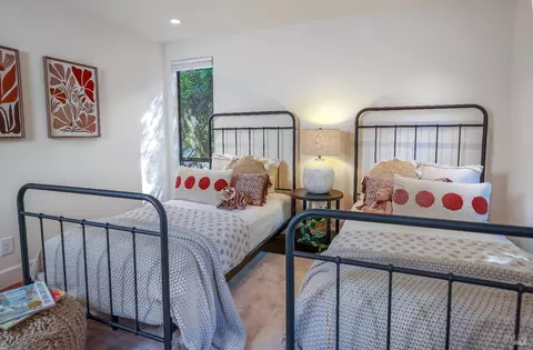 Bedroom - 5 Alta Ter, Corte Madera, CA 94925 photo 7 of 9