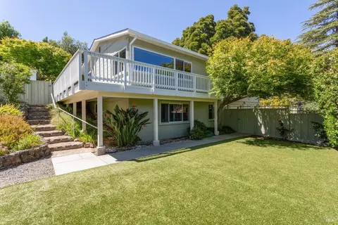 99 Rancho Dr, Tiburon, CA 94920