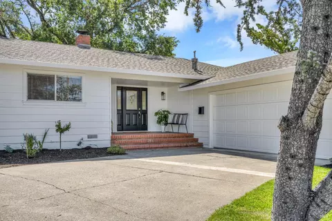 1408 Prentice Dr, Healdsburg, CA 95448 photo 2