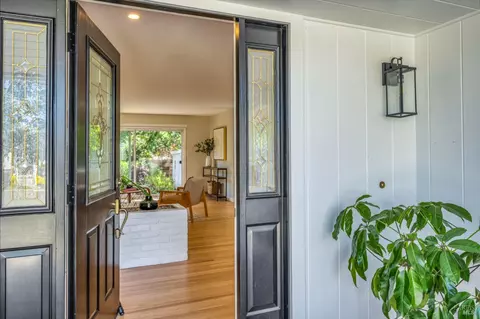 1408 Prentice Dr, Healdsburg, CA 95448 photo 4