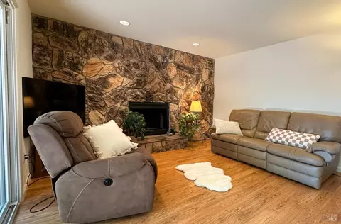 242 Pheasant Dr, Healdsburg, CA 95448 photo 12