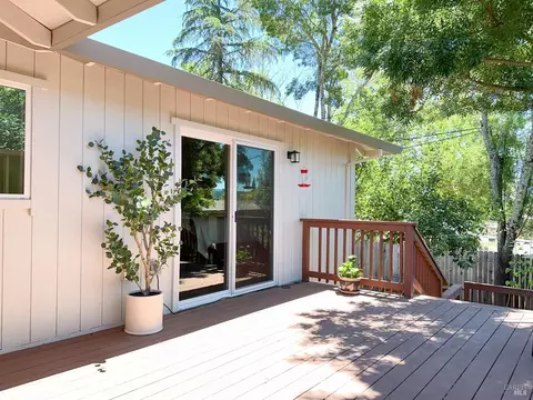 242 Pheasant Dr, Healdsburg, CA 95448 photo 14
